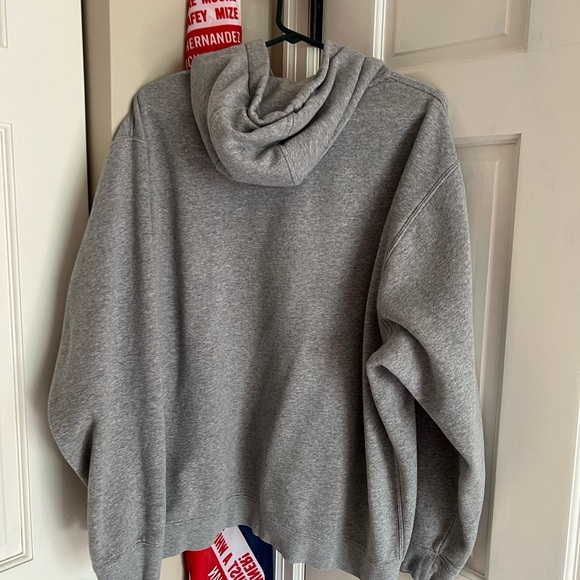 Men’s Nike Hoodie - Picture 3 of 3